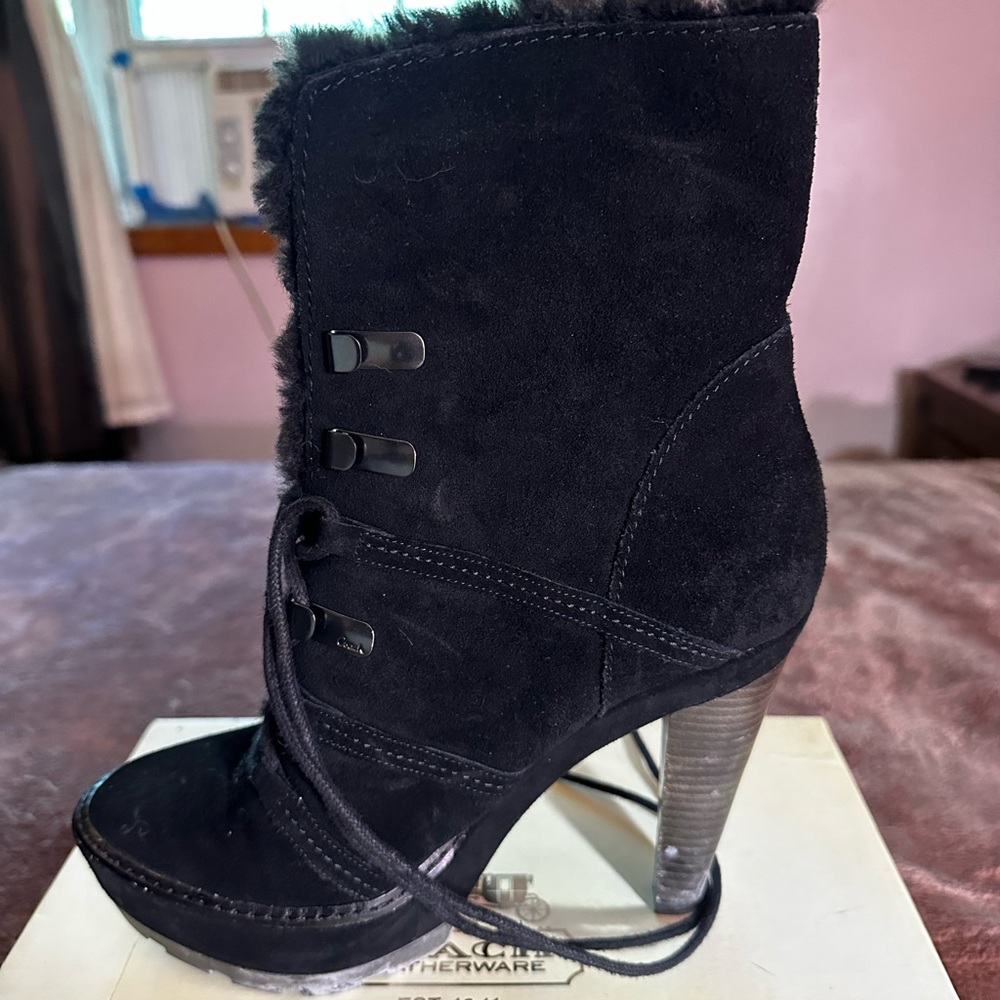 Coach Sidney Kidsuede Booties size 8. Style Q692 black